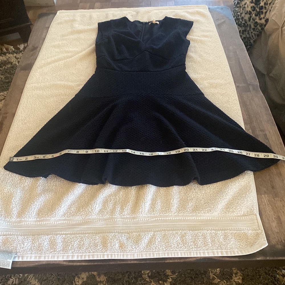Rebecca Taylor from Neiman’s dark navy blue dress that flares out beautifully - Picture 11 of 14